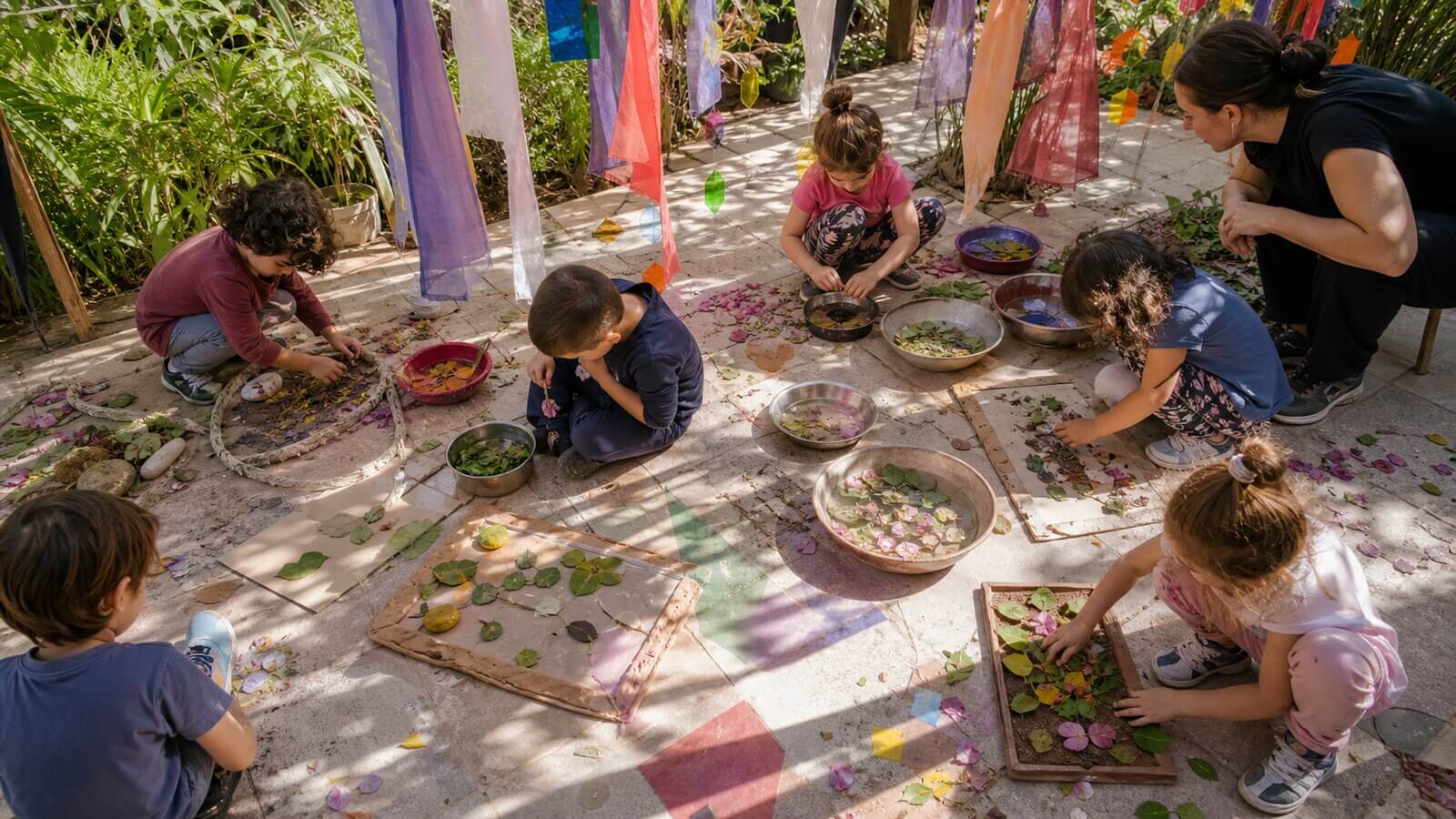 Exploración artística y sensorial de primavera con materiales naturales caídos